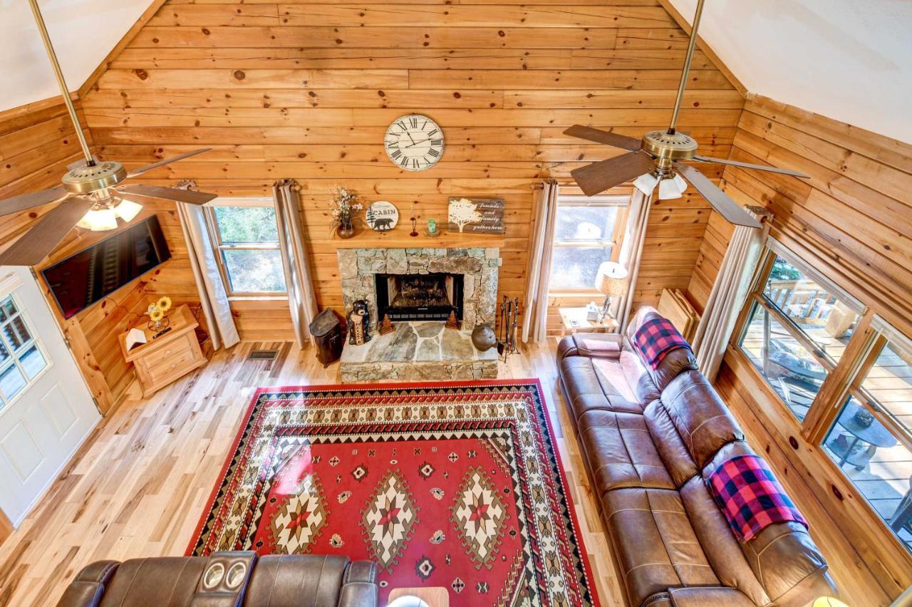 Waynesville Cabin With Covered Deck And Fire Pit! Lake Junaluska 外观 照片