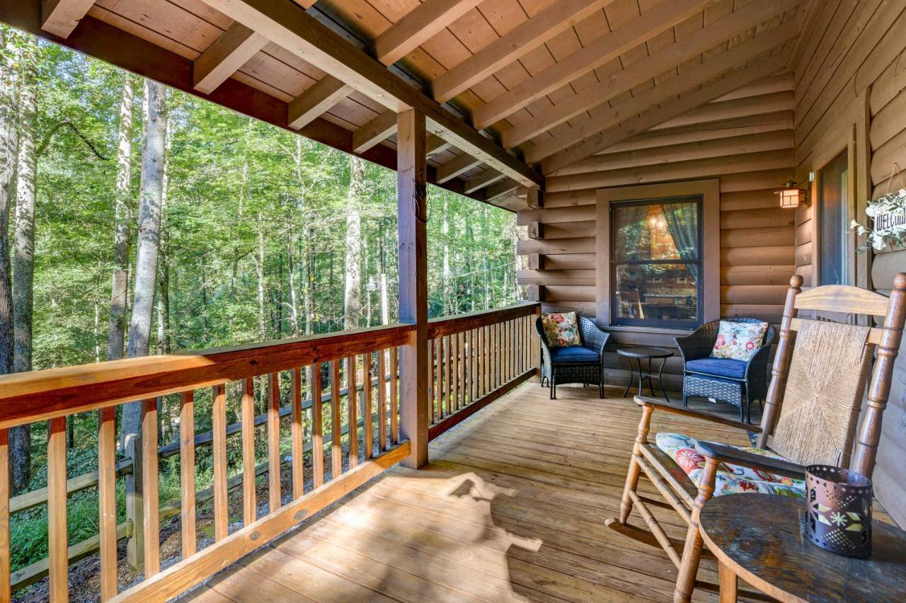 Waynesville Cabin With Covered Deck And Fire Pit! Lake Junaluska 外观 照片